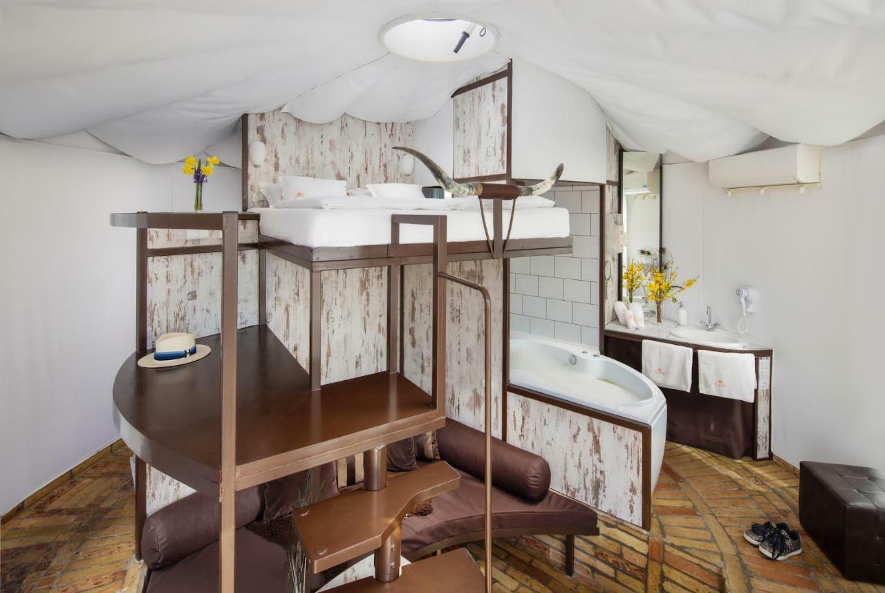Homoki Lodge Bed & Beyond Glamping (Adults Only) Ruzsa Exterior foto
